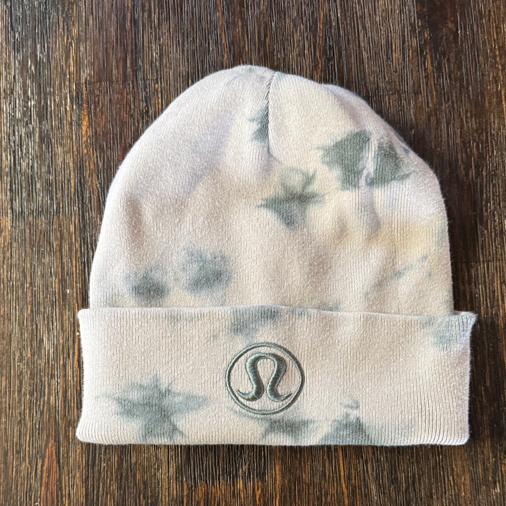 Lululemon beanie hat